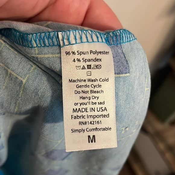 M LuLaRoe Randy Tee - Picture 2 of 2